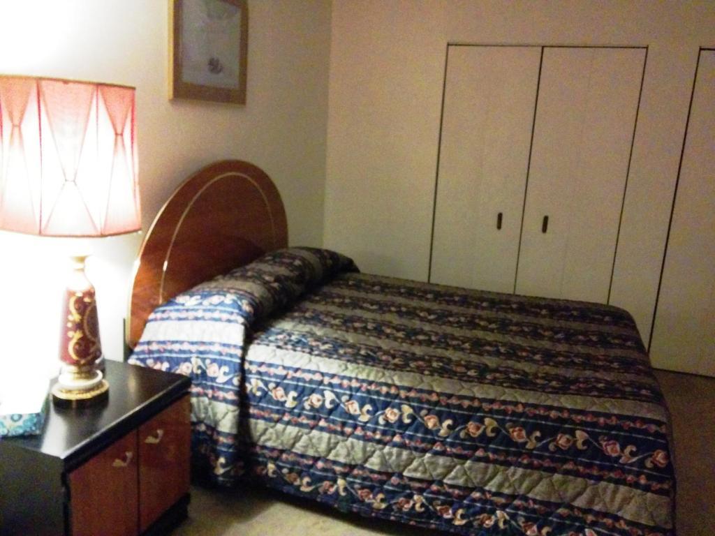 Burnside Hotel Dartmouth Rum bild