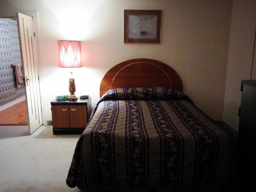 Burnside Hotel Dartmouth Rum bild
